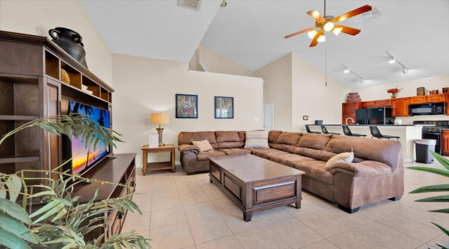 KISSIMMEE, Florida 34747, 7 Bedrooms Bedrooms, ,6 BathroomsBathrooms,Residential,For Sale,ACADIA ESTATES,0,MFRO6369851