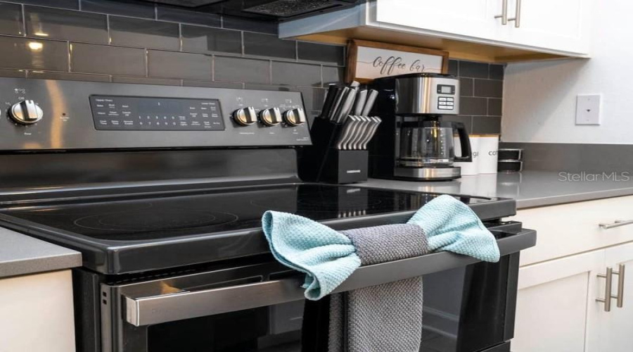 KISSIMMEE, Florida 34746, 5 Bedrooms Bedrooms, ,4 BathroomsBathrooms,Residential,For Sale,QUOTE,0,MFRO6370073