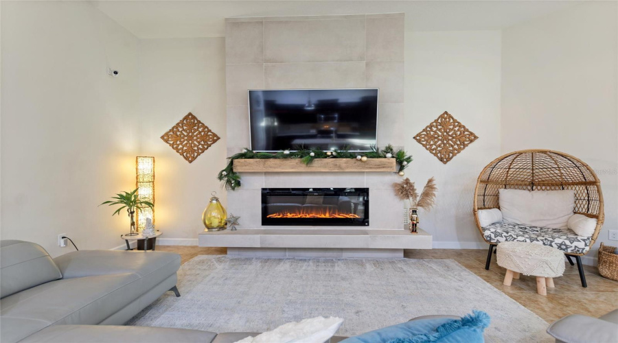 DAVENPORT, Florida 33896, 4 Bedrooms Bedrooms, ,3 BathroomsBathrooms,Residential,For Sale,PALMETTO DUNES ST,0,MFRS5140848