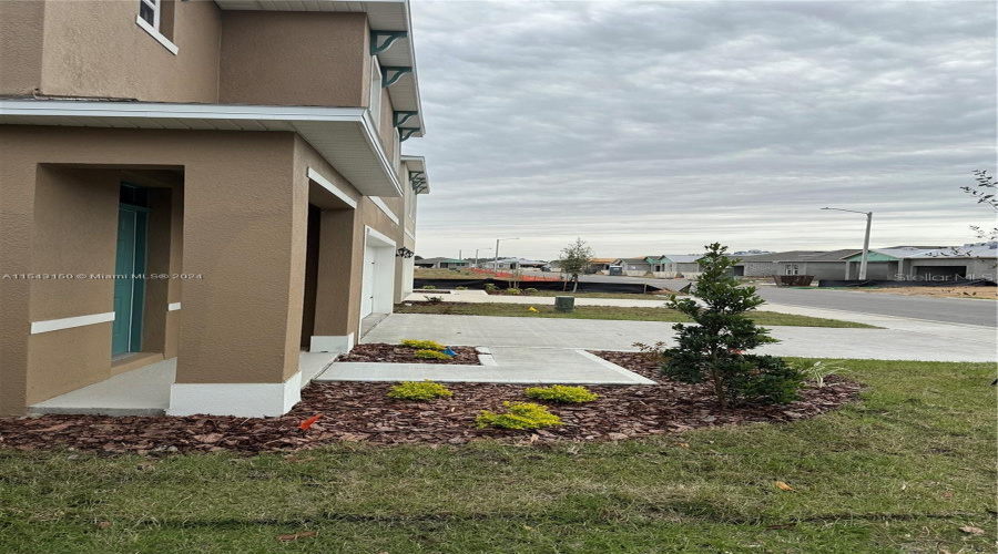 DAVENPORT, Florida 33837, 3 Bedrooms Bedrooms, ,2 BathroomsBathrooms,Residential,For Sale,GENTLE RAIN,0,MFRS5122737