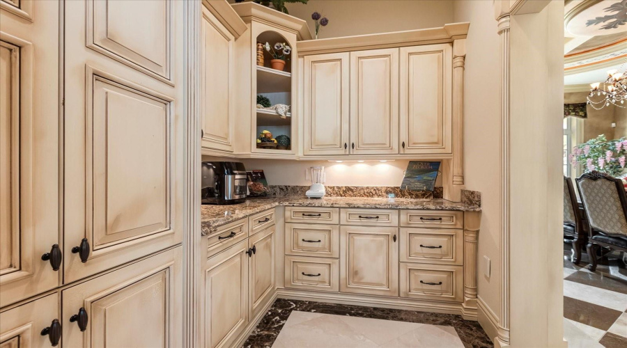 KISSIMMEE, Florida 34747, 5 Bedrooms Bedrooms, ,5 BathroomsBathrooms,Residential,For Sale,APACHE,0,MFRO6296135