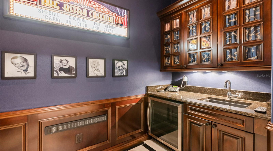 KISSIMMEE, Florida 34747, 5 Bedrooms Bedrooms, ,5 BathroomsBathrooms,Residential,For Sale,APACHE,0,MFRO6296135