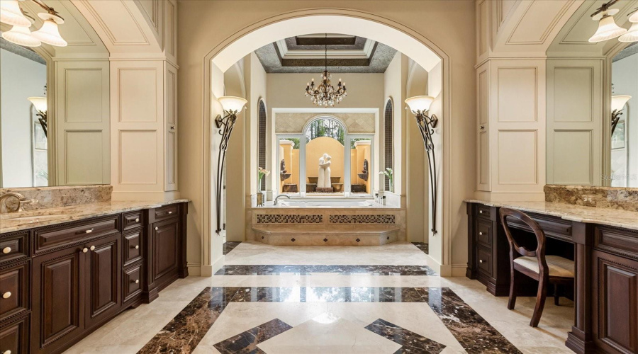 KISSIMMEE, Florida 34747, 5 Bedrooms Bedrooms, ,5 BathroomsBathrooms,Residential,For Sale,APACHE,0,MFRO6296135