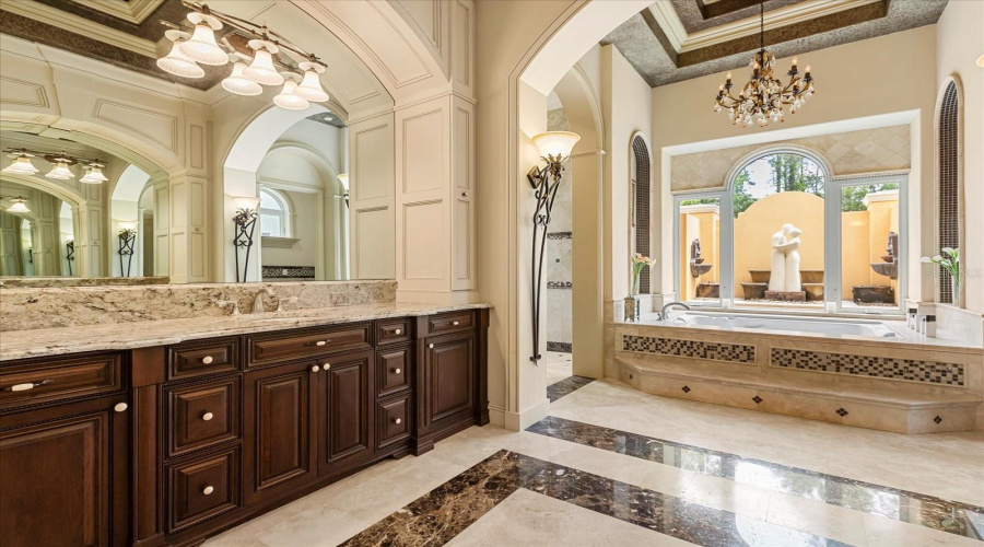 KISSIMMEE, Florida 34747, 5 Bedrooms Bedrooms, ,5 BathroomsBathrooms,Residential,For Sale,APACHE,0,MFRO6296135