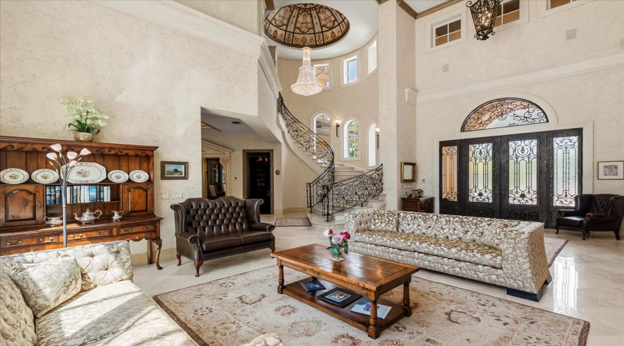 KISSIMMEE, Florida 34747, 5 Bedrooms Bedrooms, ,5 BathroomsBathrooms,Residential,For Sale,APACHE,0,MFRO6296135