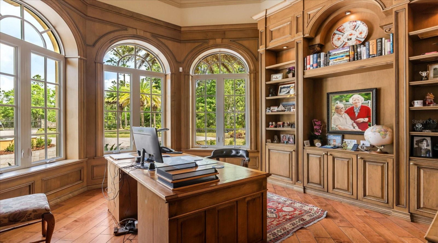 KISSIMMEE, Florida 34747, 5 Bedrooms Bedrooms, ,5 BathroomsBathrooms,Residential,For Sale,APACHE,0,MFRO6296135