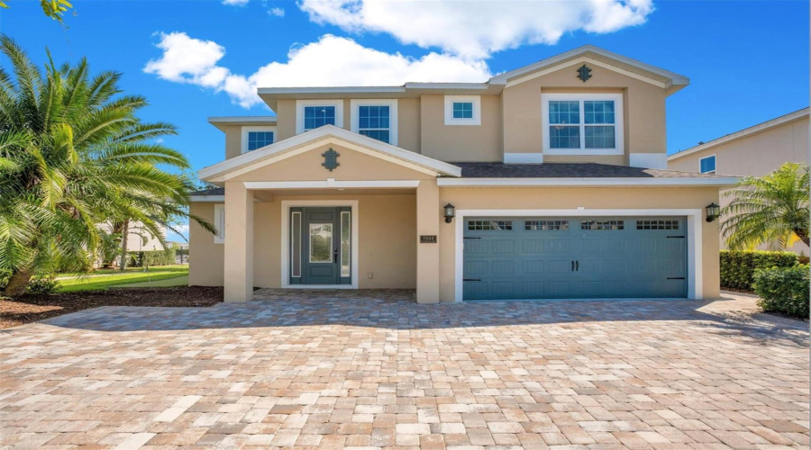 KISSIMMEE, Florida 34747, 9 Bedrooms Bedrooms, ,8 BathroomsBathrooms,Residential,For Sale,FAIRFAX,0,MFRO6359071