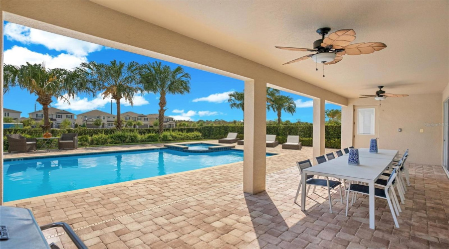 KISSIMMEE, Florida 34747, 9 Bedrooms Bedrooms, ,8 BathroomsBathrooms,Residential,For Sale,FAIRFAX,0,MFRO6359071