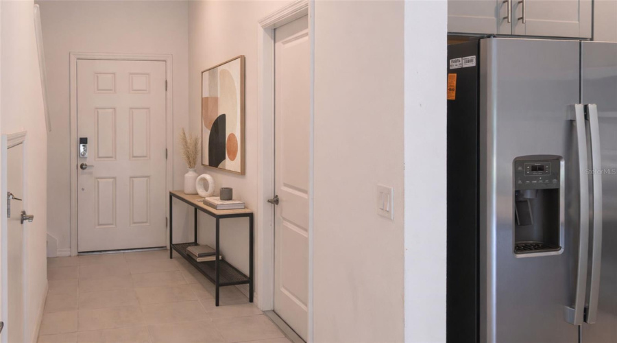 Foyer - Virtual Staging