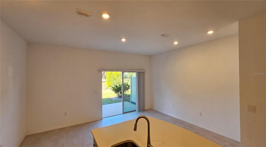 Living Room / Kitchen