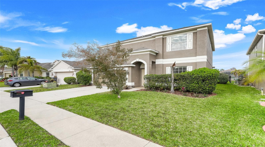 DAVENPORT, Florida 33837, 4 Bedrooms Bedrooms, ,2 BathroomsBathrooms,Residential,For Sale,CORTLAND,0,MFRO6356156