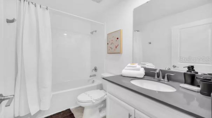 DAVENPORT, Florida 33896, 7 Bedrooms Bedrooms, ,6 BathroomsBathrooms,Residential,For Sale,SOMMERSET HILLS,0,MFRS5140786