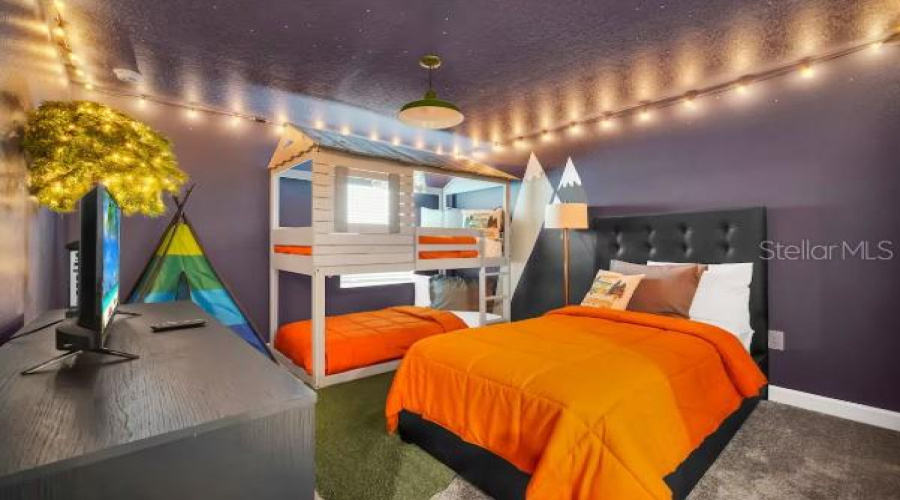 DAVENPORT, Florida 33896, 7 Bedrooms Bedrooms, ,6 BathroomsBathrooms,Residential,For Sale,SOMMERSET HILLS,0,MFRS5140786