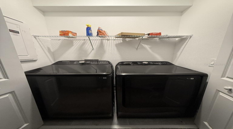 DAVENPORT, Florida 33896, 4 Bedrooms Bedrooms, ,3 BathroomsBathrooms,Residential,For Sale,BOGEY,0,MFRTB8458572