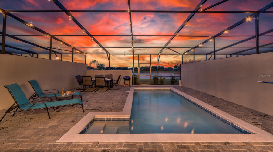 DAVENPORT, Florida 33837, 5 Bedrooms Bedrooms, ,4 BathroomsBathrooms,Residential,For Sale,OAKMOSS,0,MFRO6370415