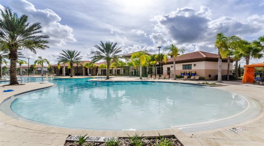 DAVENPORT, Florida 33837, 5 Bedrooms Bedrooms, ,4 BathroomsBathrooms,Residential,For Sale,OAKMOSS,0,MFRO6370415