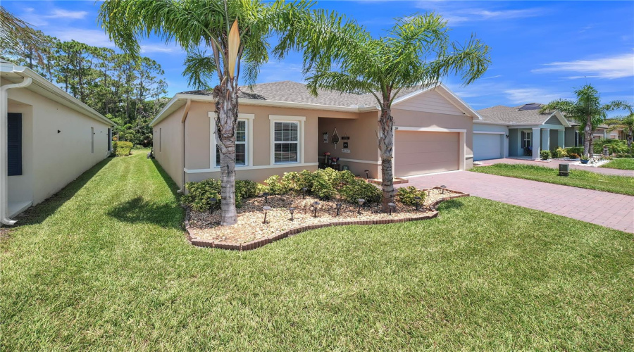 DAVENPORT, Florida 33896, 3 Bedrooms Bedrooms, ,2 BathroomsBathrooms,Residential,For Sale,SIESTA VISTA,0,MFRTB8403344