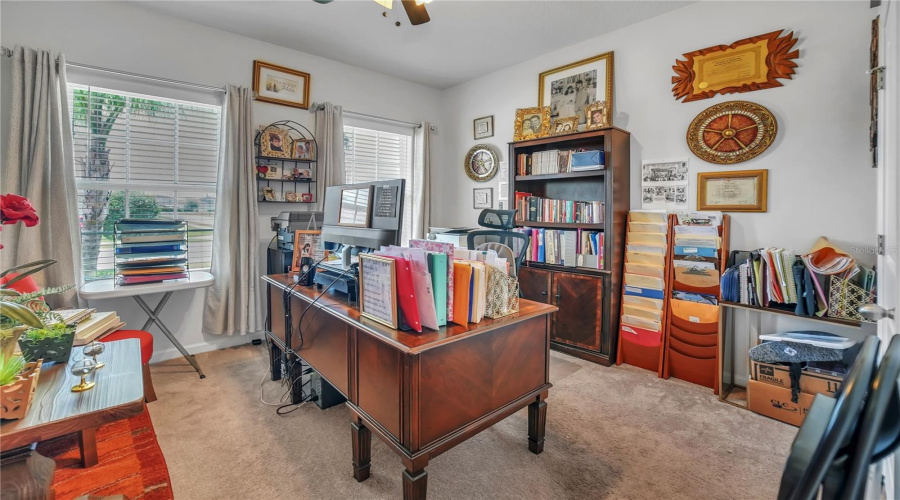 DAVENPORT, Florida 33896, 3 Bedrooms Bedrooms, ,2 BathroomsBathrooms,Residential,For Sale,SIESTA VISTA,0,MFRTB8403344