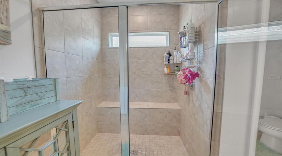 DAVENPORT, Florida 33896, 3 Bedrooms Bedrooms, ,2 BathroomsBathrooms,Residential,For Sale,SIESTA VISTA,0,MFRTB8403344