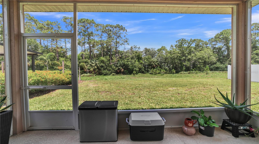 DAVENPORT, Florida 33896, 3 Bedrooms Bedrooms, ,2 BathroomsBathrooms,Residential,For Sale,SIESTA VISTA,0,MFRTB8403344