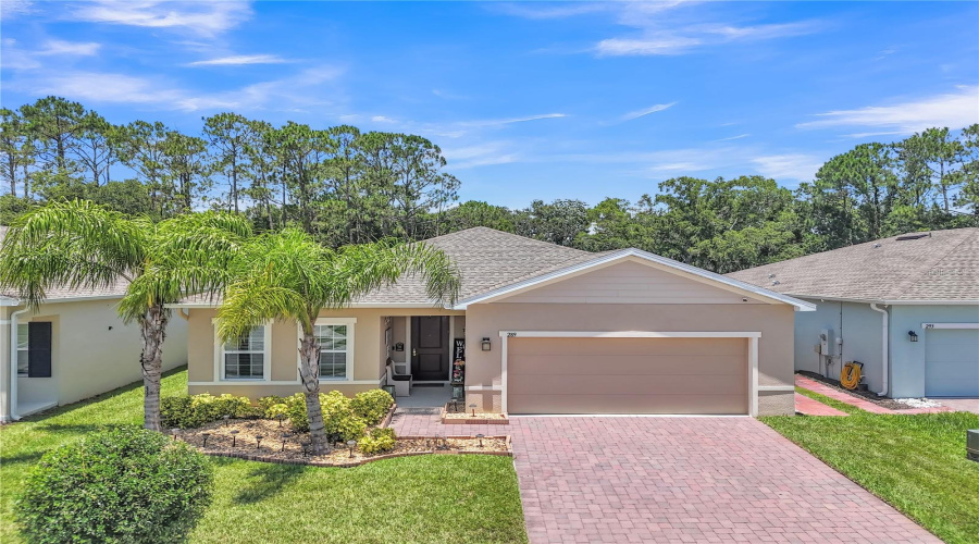 DAVENPORT, Florida 33896, 3 Bedrooms Bedrooms, ,2 BathroomsBathrooms,Residential,For Sale,SIESTA VISTA,0,MFRTB8403344