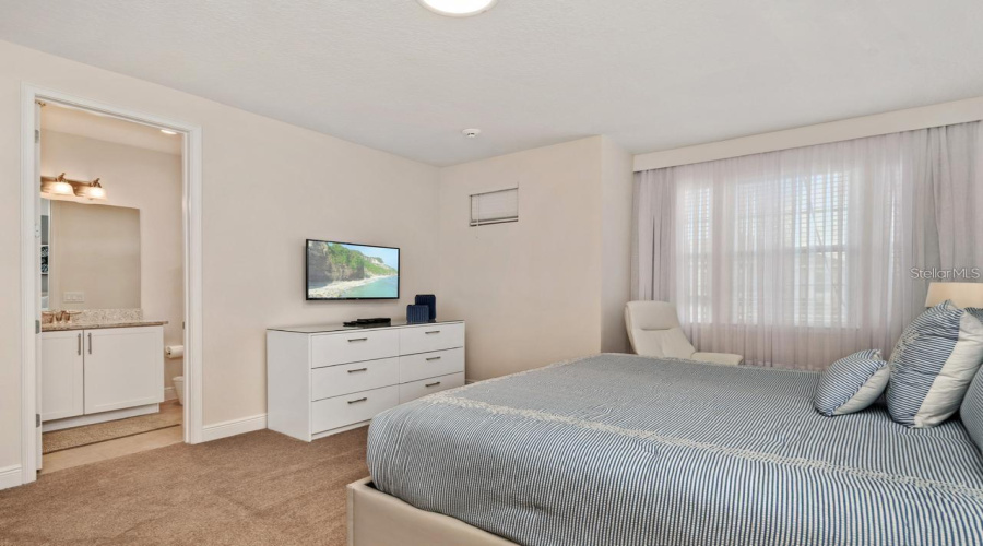 KISSIMMEE, Florida 34747, 8 Bedrooms Bedrooms, ,8 BathroomsBathrooms,Residential,For Sale,FAIRFAX,0,MFRO6338523