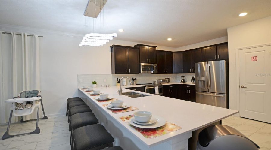 KISSIMMEE, Florida 34746, 8 Bedrooms Bedrooms, ,5 BathroomsBathrooms,Residential,For Sale,PARAGPRAH,0,MFRO6370456