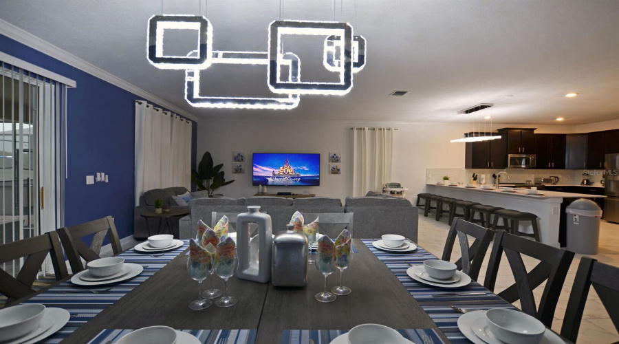 KISSIMMEE, Florida 34746, 8 Bedrooms Bedrooms, ,5 BathroomsBathrooms,Residential,For Sale,PARAGPRAH,0,MFRO6370456