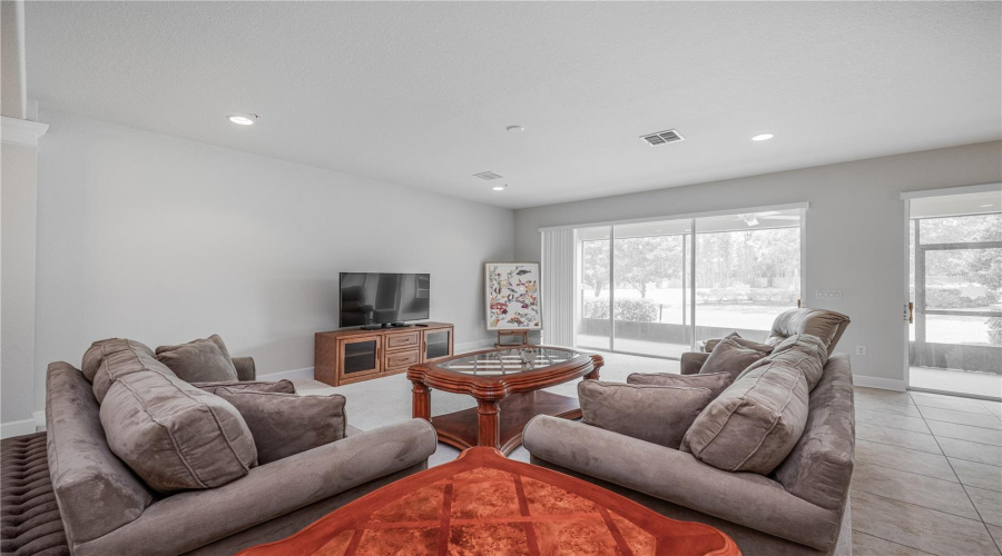 DAVENPORT, Florida 33896, 3 Bedrooms Bedrooms, ,2 BathroomsBathrooms,Residential,For Sale,GILFORD POINT,0,MFRO6331540