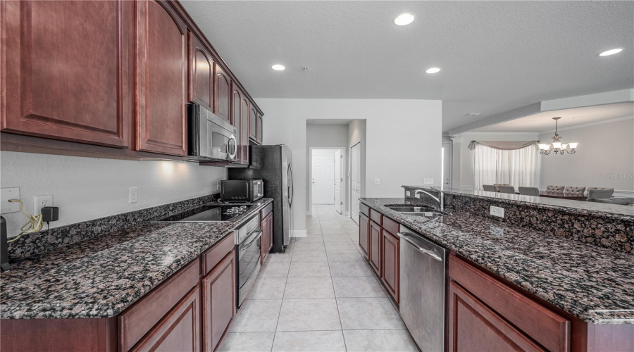 DAVENPORT, Florida 33896, 3 Bedrooms Bedrooms, ,2 BathroomsBathrooms,Residential,For Sale,GILFORD POINT,0,MFRO6331540