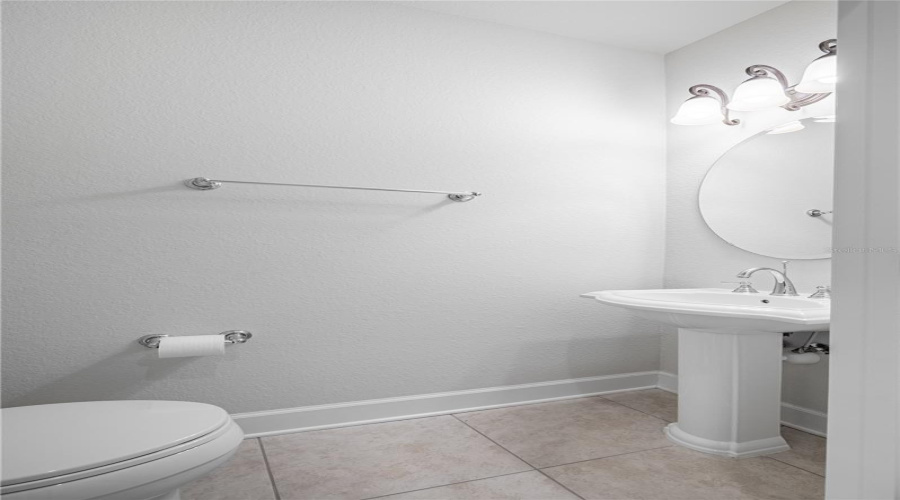 DAVENPORT, Florida 33896, 3 Bedrooms Bedrooms, ,2 BathroomsBathrooms,Residential,For Sale,GILFORD POINT,0,MFRO6331540