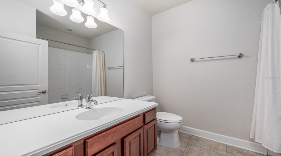 DAVENPORT, Florida 33896, 3 Bedrooms Bedrooms, ,2 BathroomsBathrooms,Residential,For Sale,GILFORD POINT,0,MFRO6331540