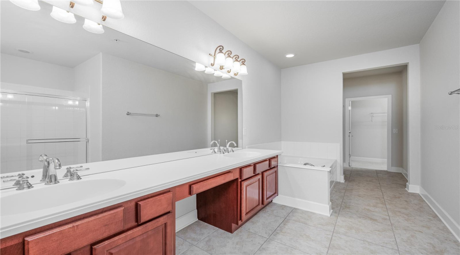 DAVENPORT, Florida 33896, 3 Bedrooms Bedrooms, ,2 BathroomsBathrooms,Residential,For Sale,GILFORD POINT,0,MFRO6331540