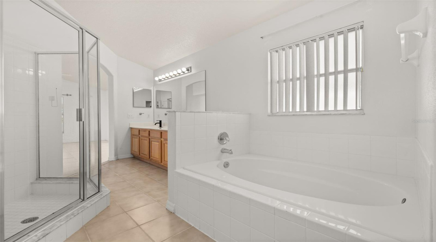 DAVENPORT, Florida 33837, 3 Bedrooms Bedrooms, ,2 BathroomsBathrooms,Residential,For Sale,SIR PHILLIPS,0,MFRS5140912