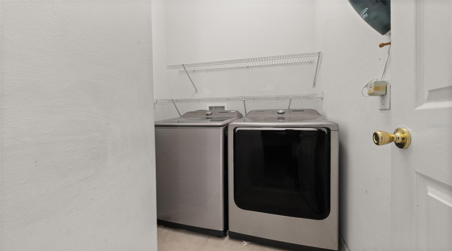 DAVENPORT, Florida 33837, 3 Bedrooms Bedrooms, ,2 BathroomsBathrooms,Residential,For Sale,SIR PHILLIPS,0,MFRS5140912