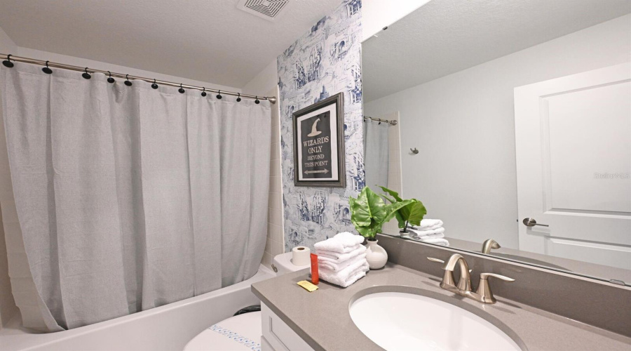 KISSIMMEE, Florida 34746, 8 Bedrooms Bedrooms, ,5 BathroomsBathrooms,Residential,For Sale,PENELOPE,0,MFRO6370455