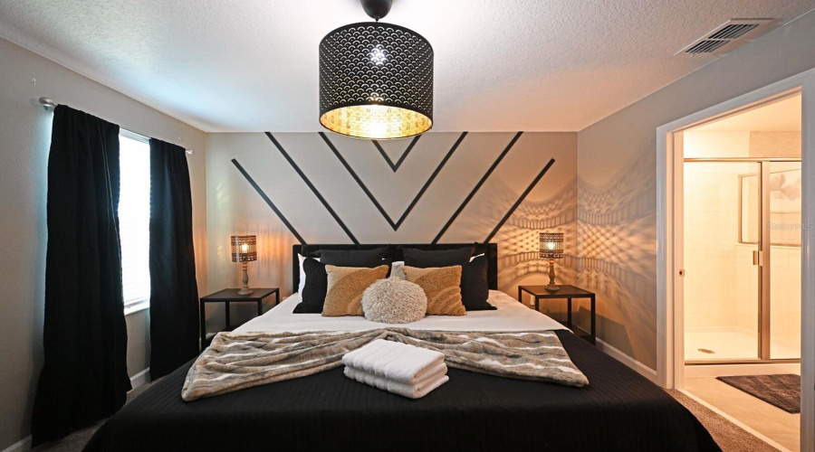 KISSIMMEE, Florida 34746, 8 Bedrooms Bedrooms, ,5 BathroomsBathrooms,Residential,For Sale,PARAGRAPH,0,MFRO6370464