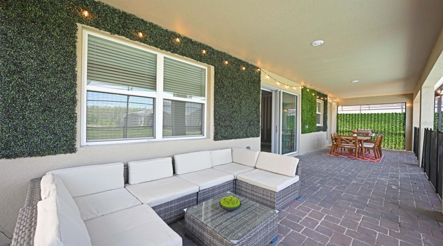 KISSIMMEE, Florida 34746, 8 Bedrooms Bedrooms, ,5 BathroomsBathrooms,Residential,For Sale,PARAGRAPH,0,MFRO6370464