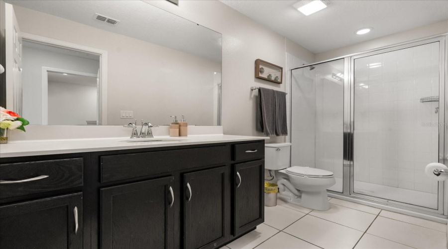 KISSIMMEE, Florida 34747, 5 Bedrooms Bedrooms, ,4 BathroomsBathrooms,Residential,For Sale,CAREY PALM CIR,0,MFRO6320571