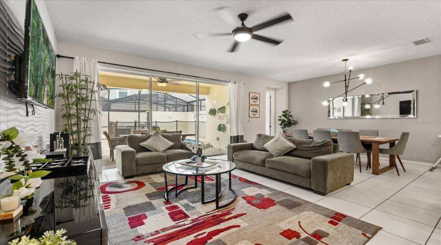 KISSIMMEE, Florida 34747, 5 Bedrooms Bedrooms, ,4 BathroomsBathrooms,Residential,For Sale,CAREY PALM CIR,0,MFRO6320571