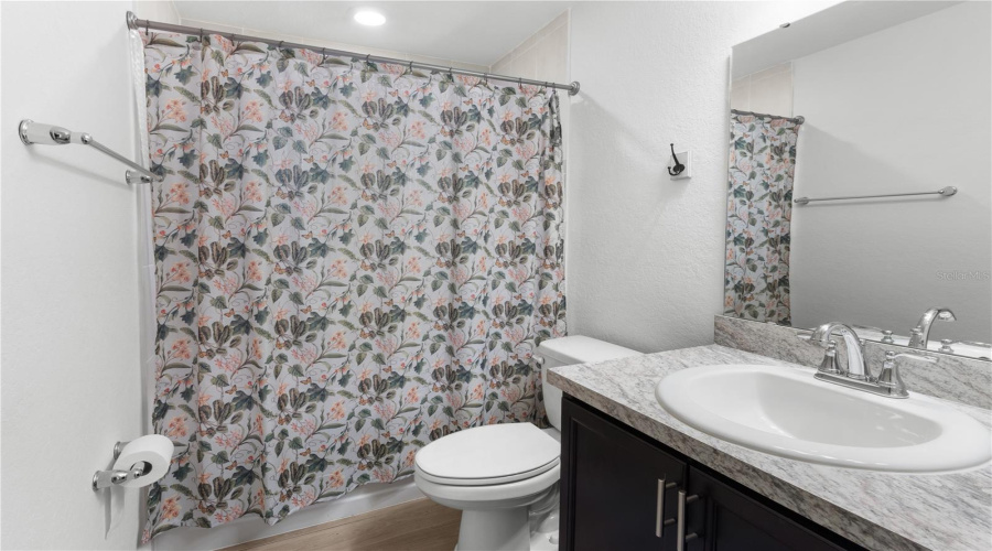 DAVENPORT, Florida 33837, 4 Bedrooms Bedrooms, ,2 BathroomsBathrooms,Residential,For Sale,FLEUR,0,MFRS5127360