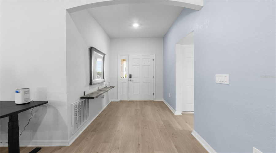 DAVENPORT, Florida 33837, 4 Bedrooms Bedrooms, ,2 BathroomsBathrooms,Residential,For Sale,FLEUR,0,MFRS5127360