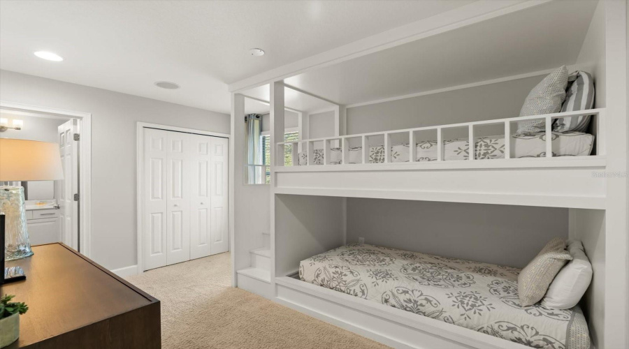 DAVENPORT, Florida 33837, 6 Bedrooms Bedrooms, ,5 BathroomsBathrooms,Residential,For Sale,ORANGE COSMOS,0,MFRO6365702