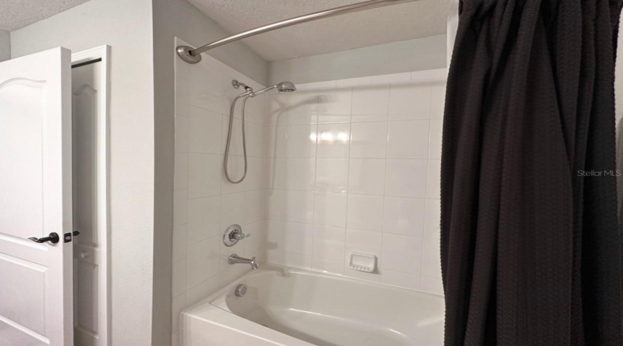 DAVENPORT, Florida 33837, 4 Bedrooms Bedrooms, ,3 BathroomsBathrooms,Residential,For Sale,WHIRLAWAY DRIVE,0,MFRG5099049