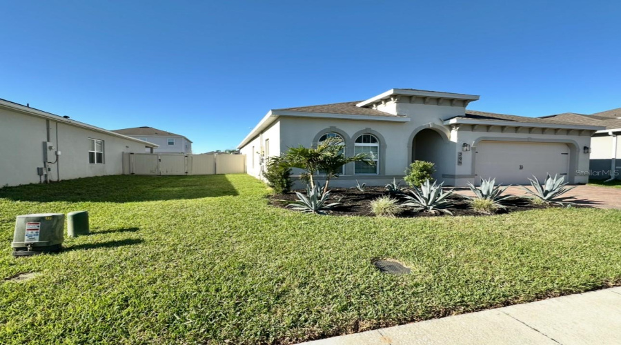 DAVENPORT, Florida 33837, 4 Bedrooms Bedrooms, ,3 BathroomsBathrooms,Residential,For Sale,WHIRLAWAY DRIVE,0,MFRG5099049