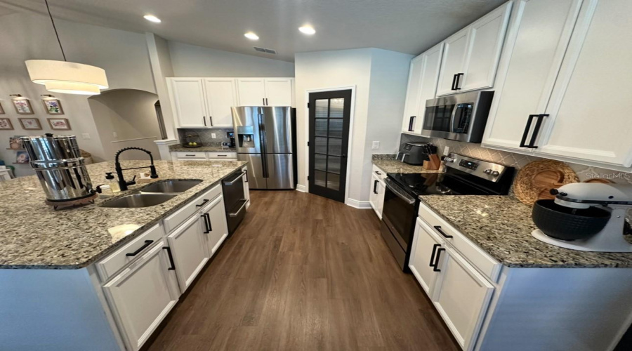 DAVENPORT, Florida 33837, 4 Bedrooms Bedrooms, ,3 BathroomsBathrooms,Residential,For Sale,WHIRLAWAY DRIVE,0,MFRG5099049