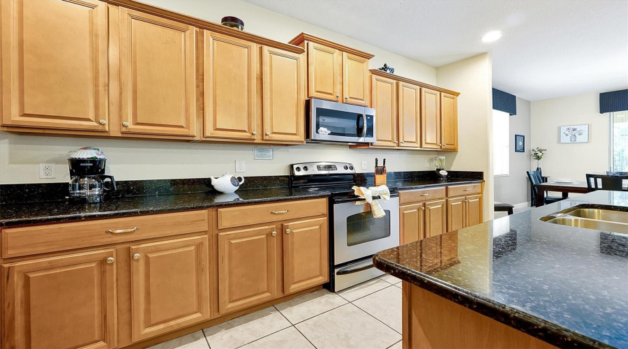 KISSIMMEE, Florida 34747, 6 Bedrooms Bedrooms, ,5 BathroomsBathrooms,Residential,For Sale,CANDY PALM,0,MFRS5124097