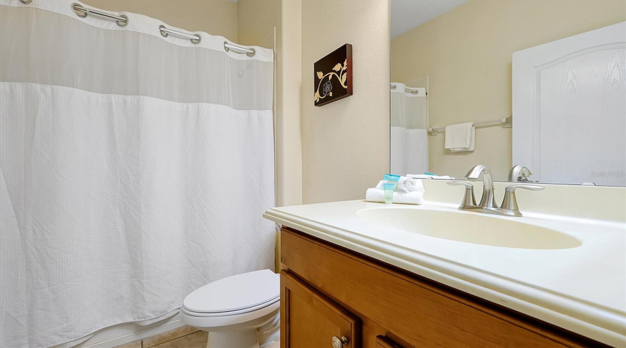 KISSIMMEE, Florida 34747, 6 Bedrooms Bedrooms, ,5 BathroomsBathrooms,Residential,For Sale,CANDY PALM,0,MFRS5124097