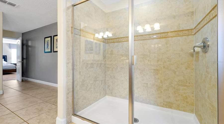 KISSIMMEE, Florida 34747, 6 Bedrooms Bedrooms, ,5 BathroomsBathrooms,Residential,For Sale,CANDY PALM,0,MFRS5124097