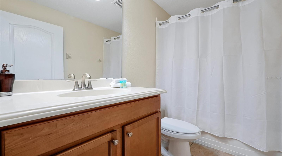 KISSIMMEE, Florida 34747, 6 Bedrooms Bedrooms, ,5 BathroomsBathrooms,Residential,For Sale,CANDY PALM,0,MFRS5124097